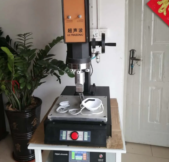 复工复产,鹏阳超声波焊接机设备,组建口罩生